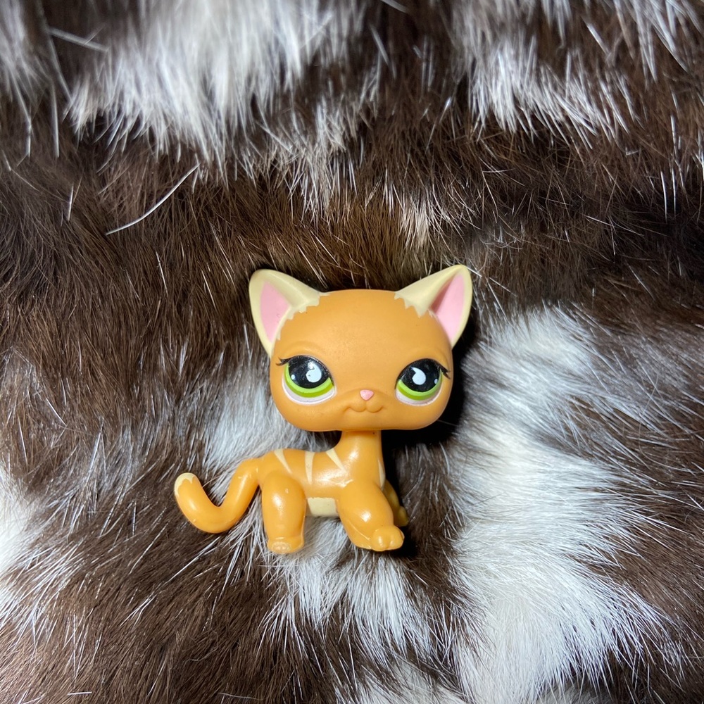 Littlest Pet Shop Cat #2